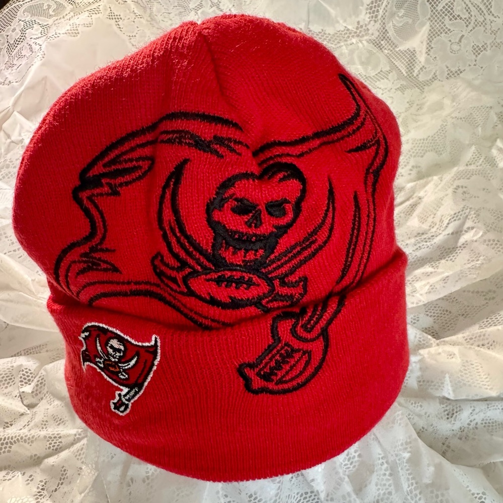 Tampa Bay Buccaneers NFL Red Beanie with Skull Emblem